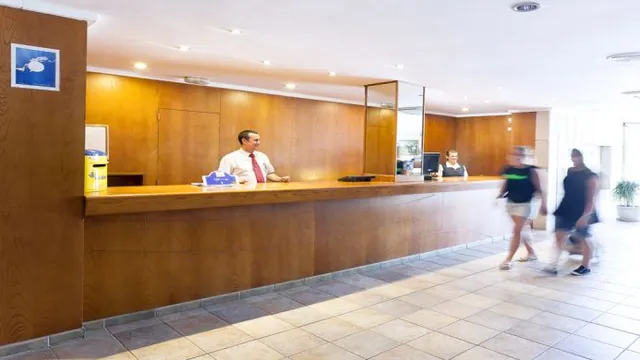 Quality Suites photo 3