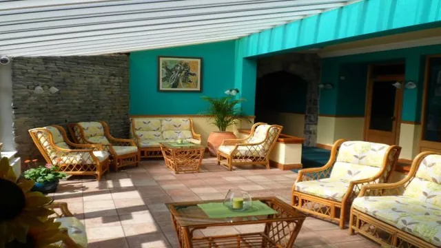 Burren Castle Hotel Lisdoonvarna photo 1