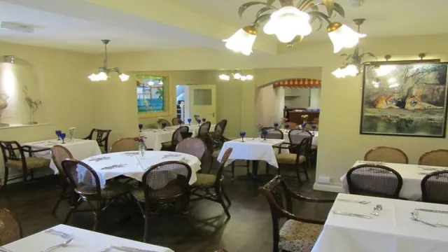Falstaff Hotel photo 2