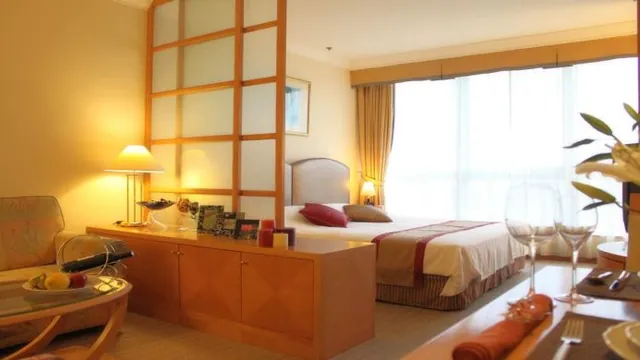 Harbour Plaza Resort City Hotel Hong Kong photo 1