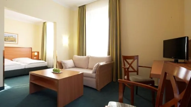 Leonardo Hotel Munich City Center photo 1