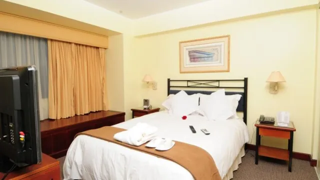 Plaza Del Bosque Lima Hotel photo 3