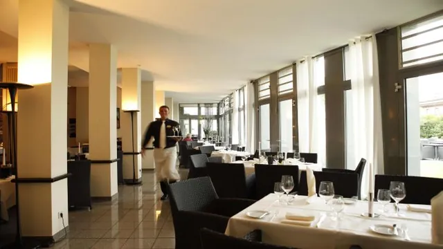 Schlosshotel Bad Wilhelmsh?he photo 3