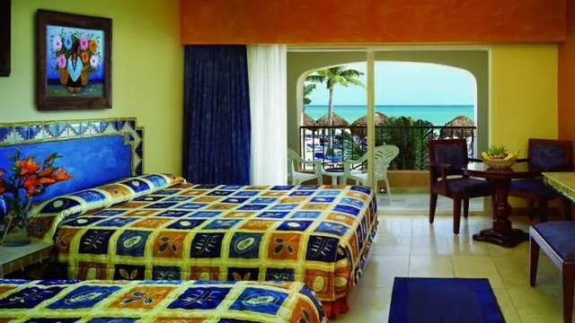 Viva Wyndham Azteca Playacar Resort All Inclusive photo 1