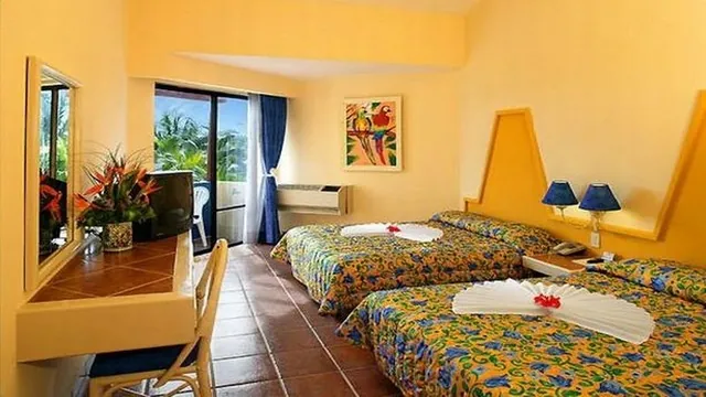 Viva Wyndham Azteca Playacar Resort All Inclusive photo 3