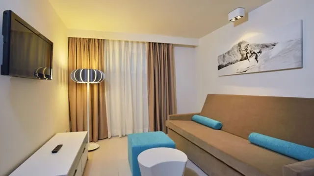 Lemon Tree Hotel Chandigarh photo 2