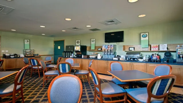 Country Inn & Suites Williamsburg East photo 2