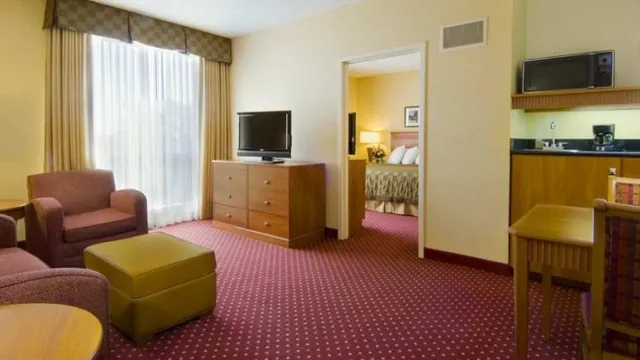 Country Inn & Suites Williamsburg East photo 3