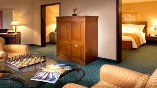 Days Inn & Suites by Wyndham Huntsville