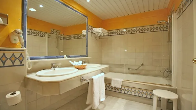 Guadacorte Park Hotel Los Barrios photo 3