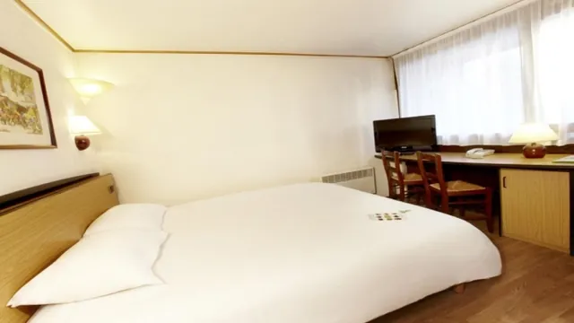 Hotel Mercure Lisieux photo 2
