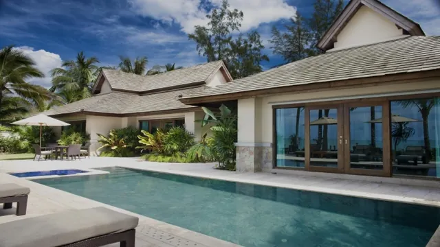 Le Meridien Khao Lak Beach & Spa Resort photo 3