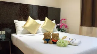 Fragrance Hotel Emerald Singapore