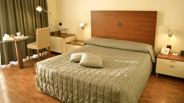 Leonardo Da Vinci Hotel Erba photo 1