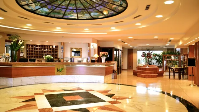 Leonardo Da Vinci Hotel Erba photo 2