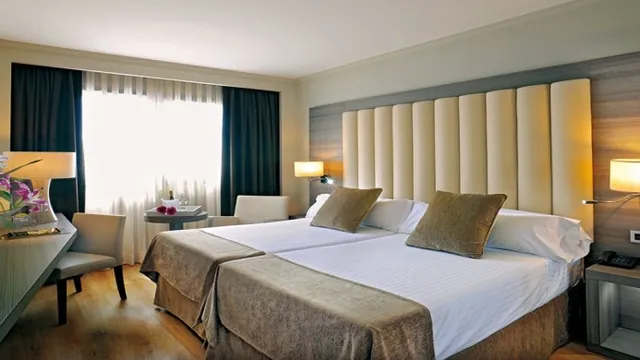 Luna Arabial Hotel Granada photo 1