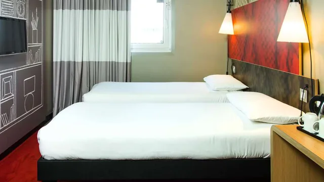 Ibis Sheffield City photo 5