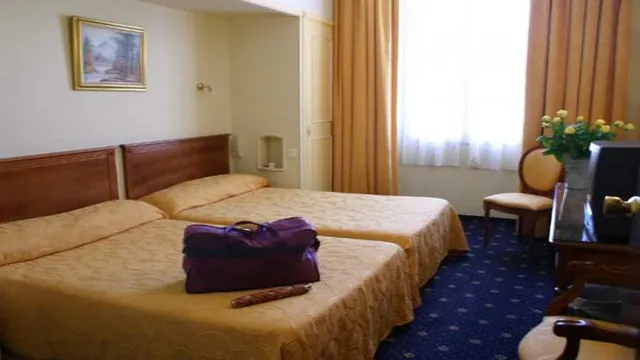 Golden Tulip Hotel de Paris Cannes photo 2