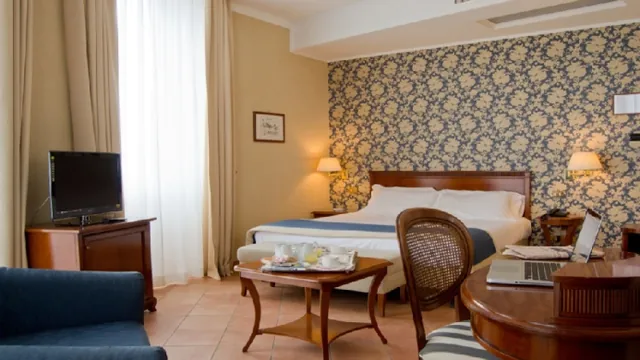Hotel Nesis Naples photo 4