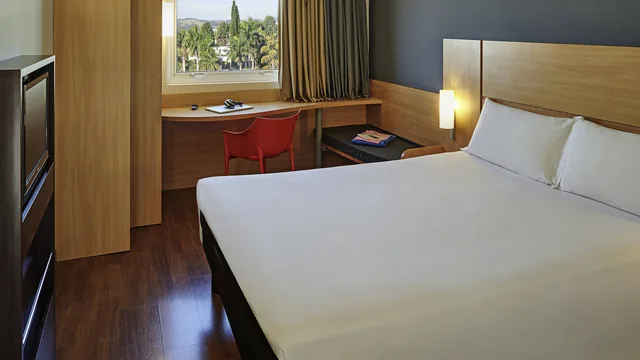 Days Inn by Wyndham Lamont photo 4