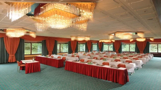 Tiefgarage Maritim ClubHotel photo 3