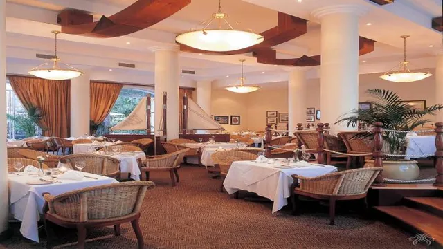 Commodore Hotel Cape Town photo 5
