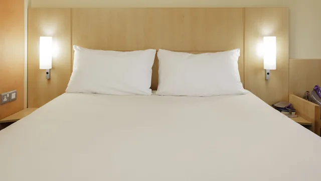 Ibis Cardiff photo 3