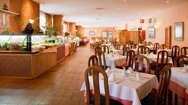The Topaz Hotel Bugibba photo 2