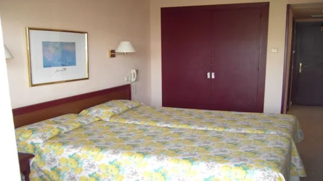 Andalucia Center Hotel Granada photo 3