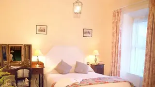 Foyles Hotel Clifden