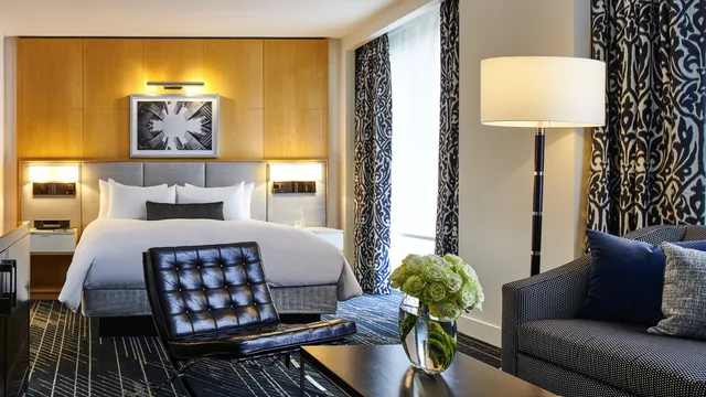 Sofitel Chicago Magnificent Mile photo 6