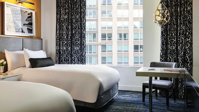 Sofitel Chicago Magnificent Mile photo 8