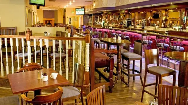 Commons Express Inn photo 2