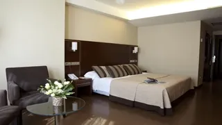 Tryp Los Galeones Hotel Vigo