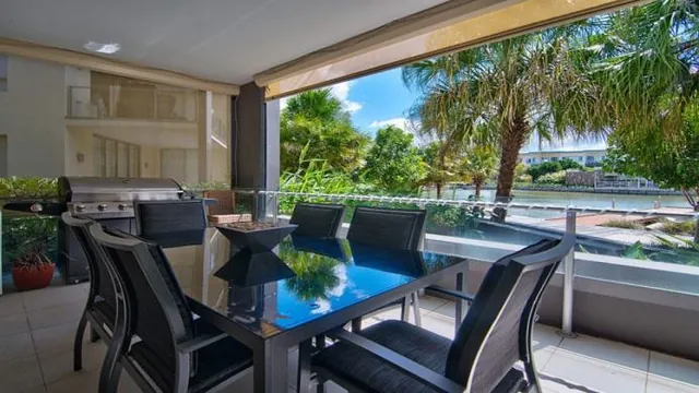Sanctuary Lake Apartments Gold Coast photo 2