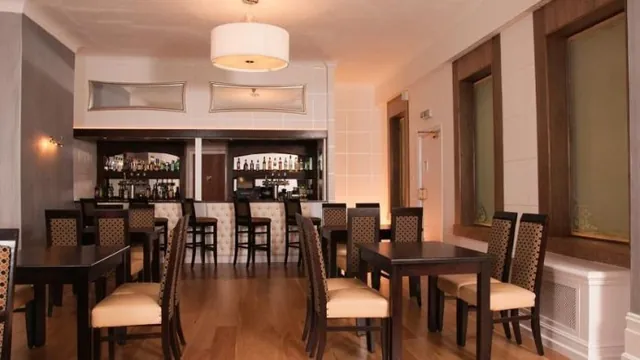 The New County Hotel Gloucester photo 2