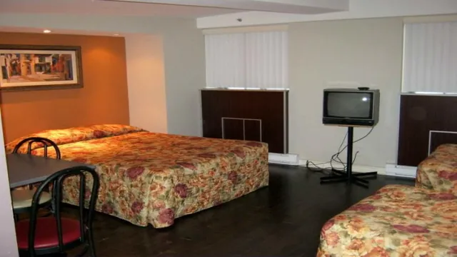Hotel Le Saint-Andre Montreal photo 3