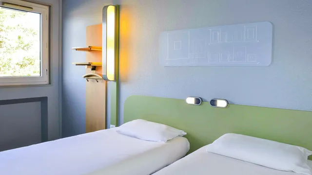 Days Inn by Wyndham Miami photo 6