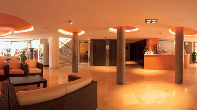 Aparthotel Esmeraldas Tossa de Mar photo 2