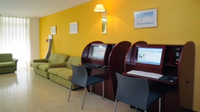 Aparthotel Esmeraldas Tossa de Mar photo 3