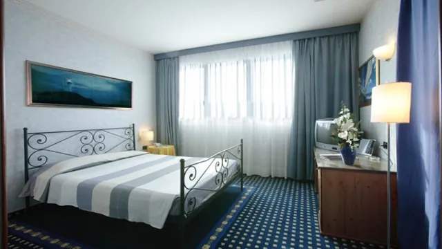 Nettuno Hotel Castel Maggiore photo 6