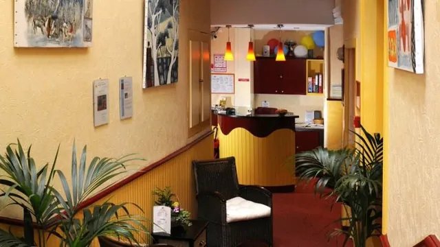 Sejours & Affaires Poitiers Lamartine photo 3