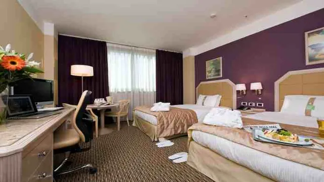 Holiday Inn Naples photo 2