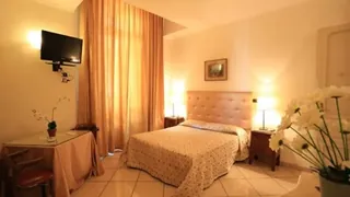 Bovio Suite Hotel Naples