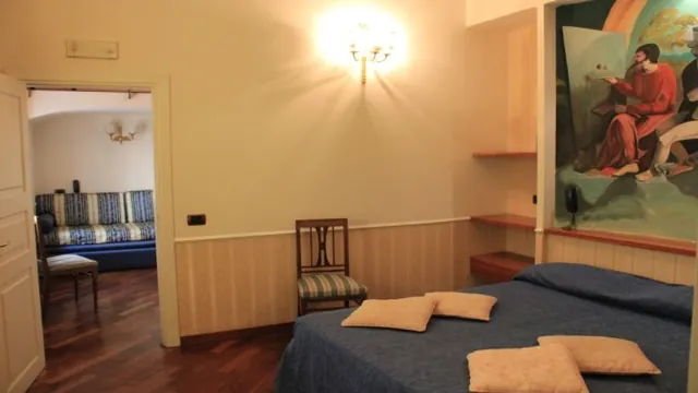 Bovio Suite Hotel Naples photo 3