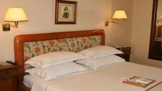 Plaza Vouliagmeni Strand Hotel Athens