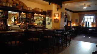 Dingle Benners Hotel