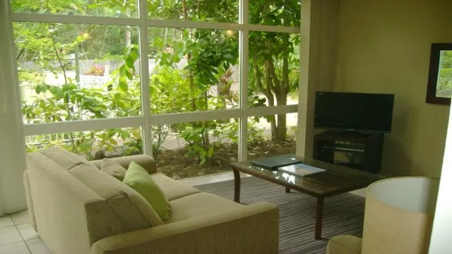 A Tropical Nite Port Douglas photo 5