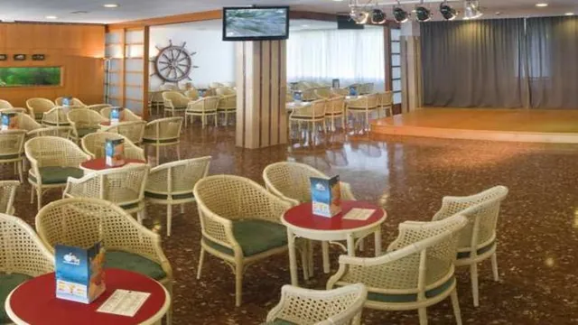Aquarium Hotel Lloret de Mar photo 2