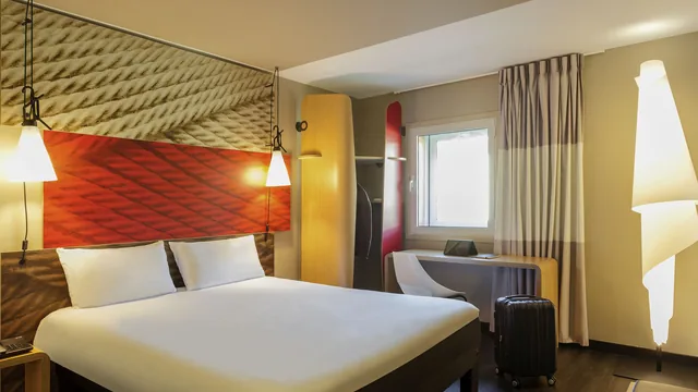 Days Inn by Wyndham Montgomery I-85 photo 6